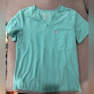 Figs Surgical Green V-Neck Scrub Top